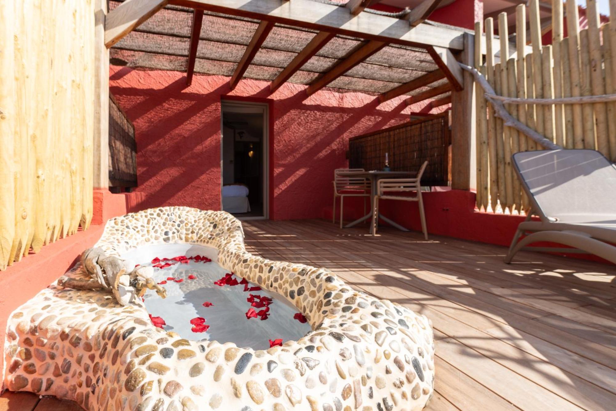 Dolce Notte Hotel Saint-Florent (Corsica)